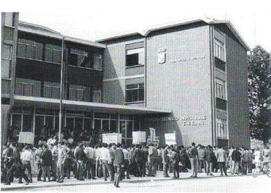 Manifestazione degli studenti per la pace − Maggio 1967