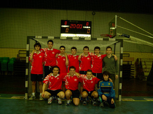 Foto squadra maschile di Pallamano 2003-04